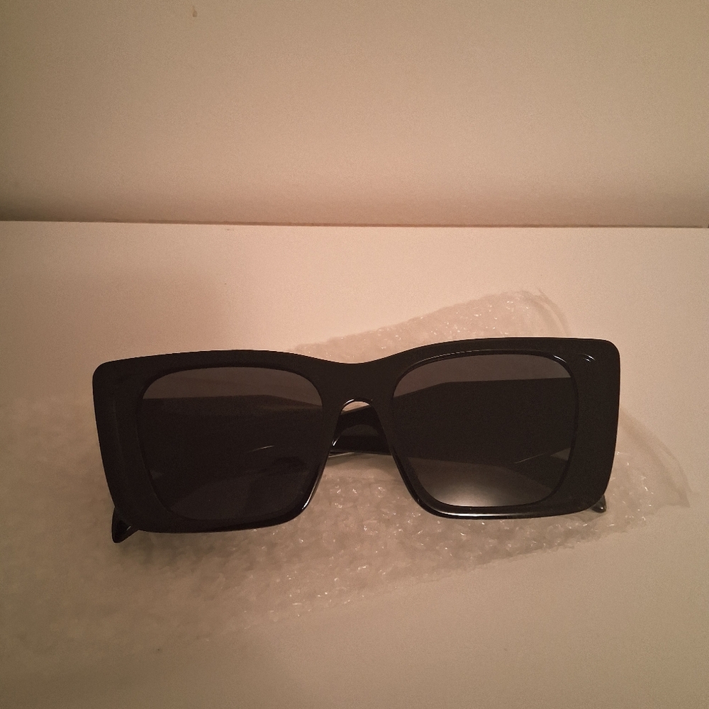NEW Black Slighty Oversized Black Sunnies